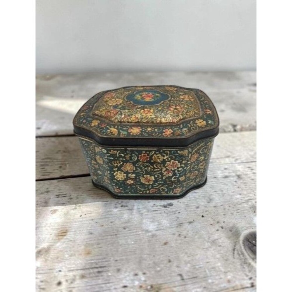 Vintage George W Horner Floral Tin Chester Le Street England Biscuit Tin